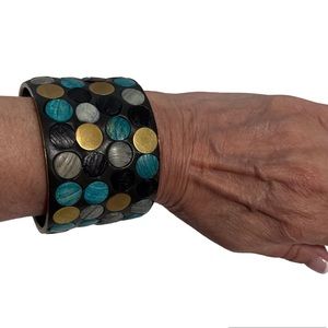 ROUND COPPER TONE BRACELET